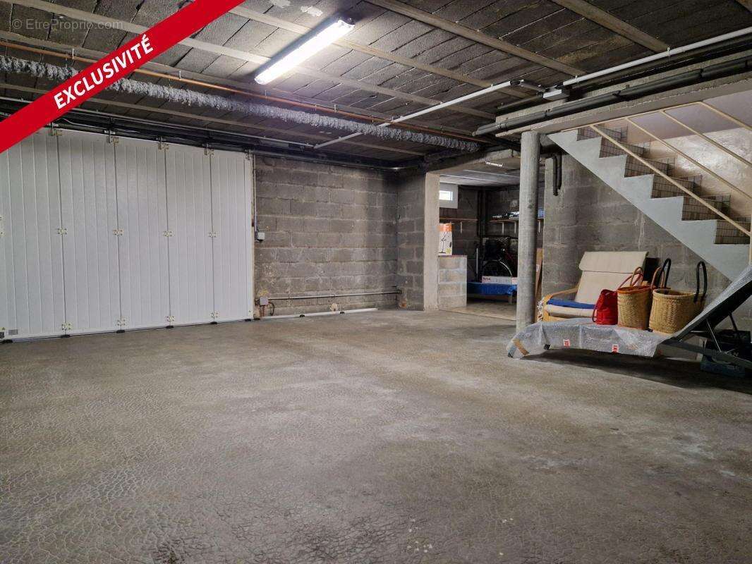 Maison à LONGUE-JUMELLES