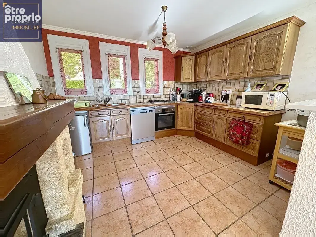 Maison, 7 pièces, 3ch, Pierre Bénite, jardin, vue dégagée, garage - photo 6