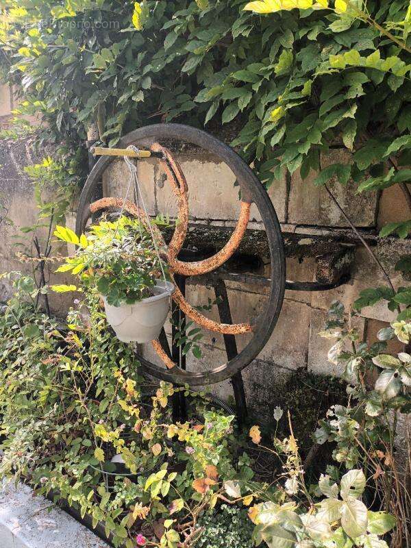 Maison à MORTAGNE-SUR-GIRONDE