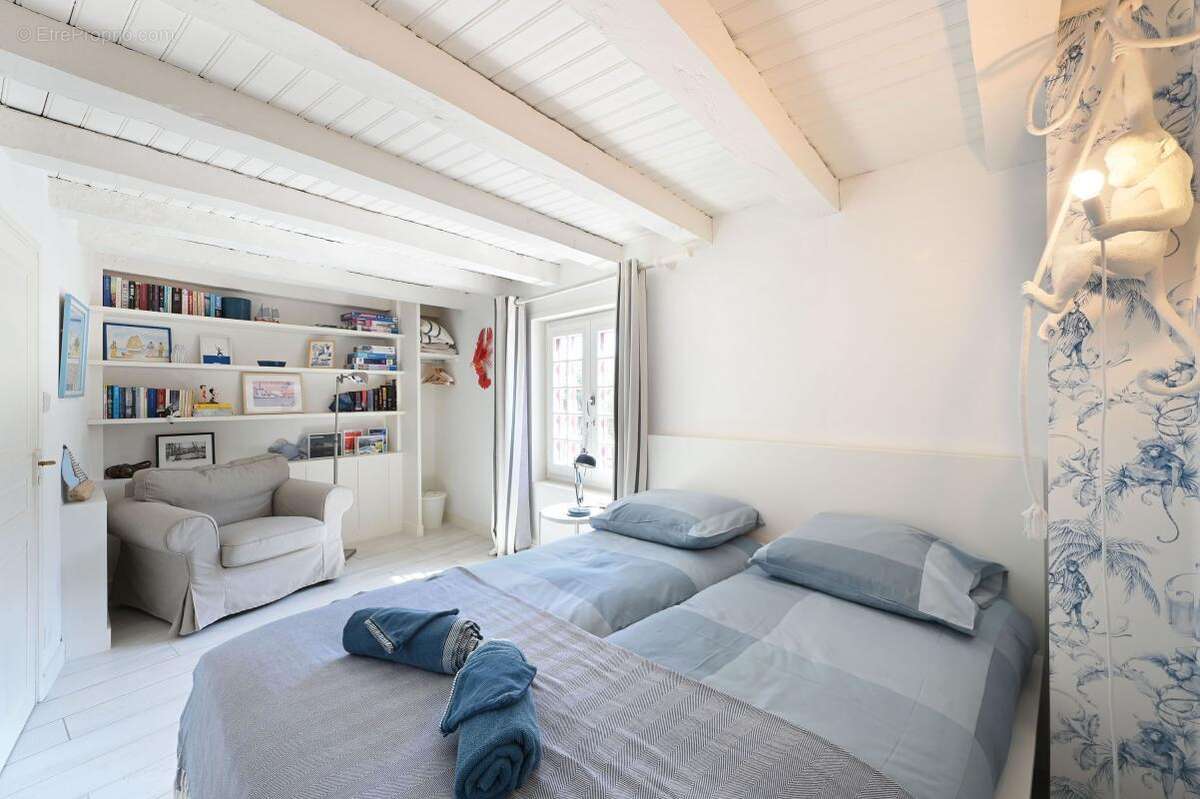 Maison à SAINT-MARTIN-DE-RE