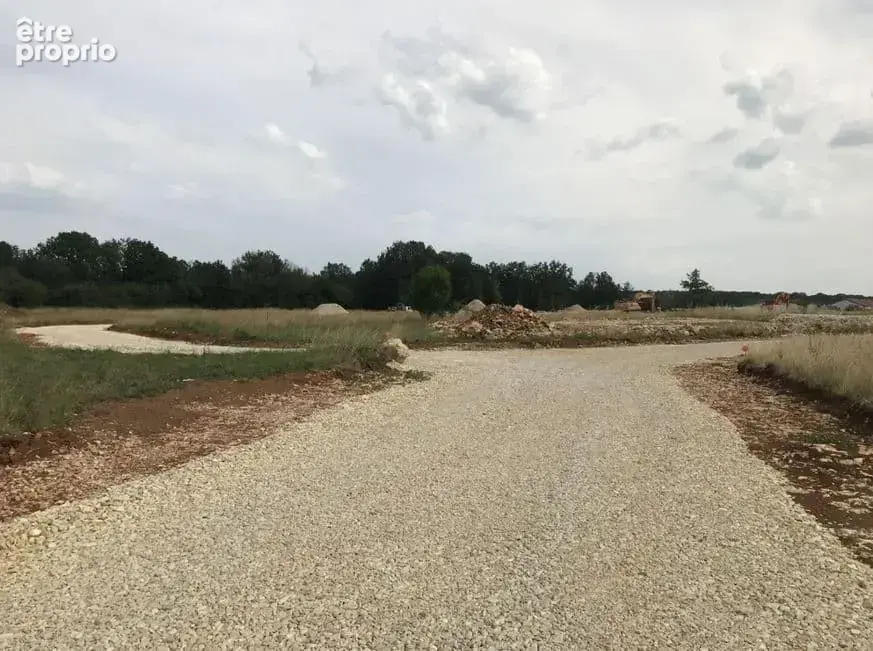 Terrain à FLEURE