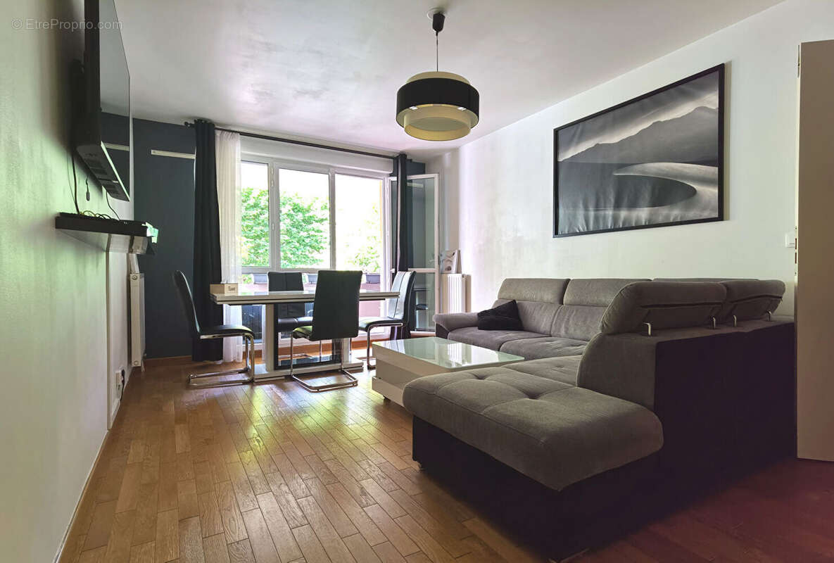 Appartement à ROSNY-SOUS-BOIS