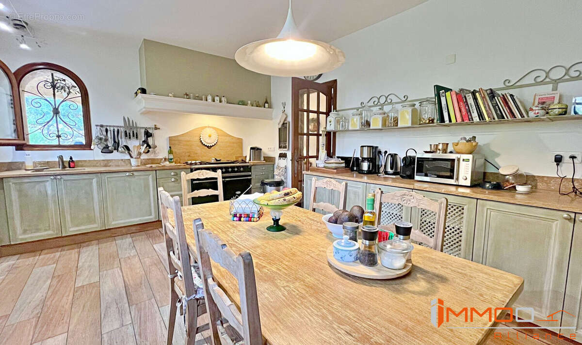 Maison à MANDELIEU-LA-NAPOULE