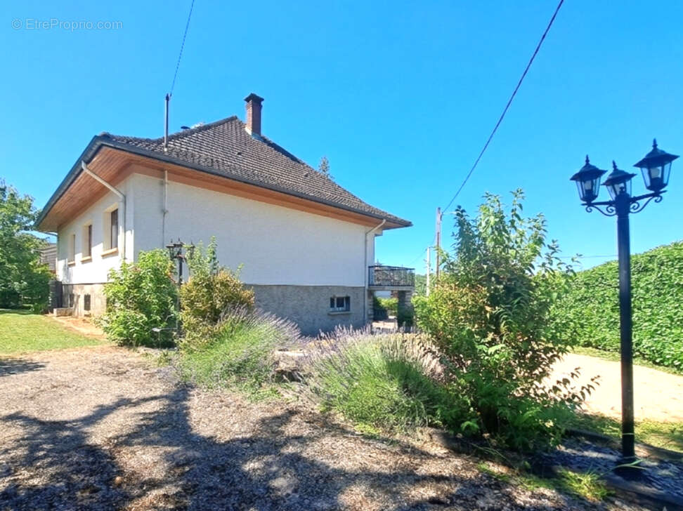 Maison à PERRIGNY