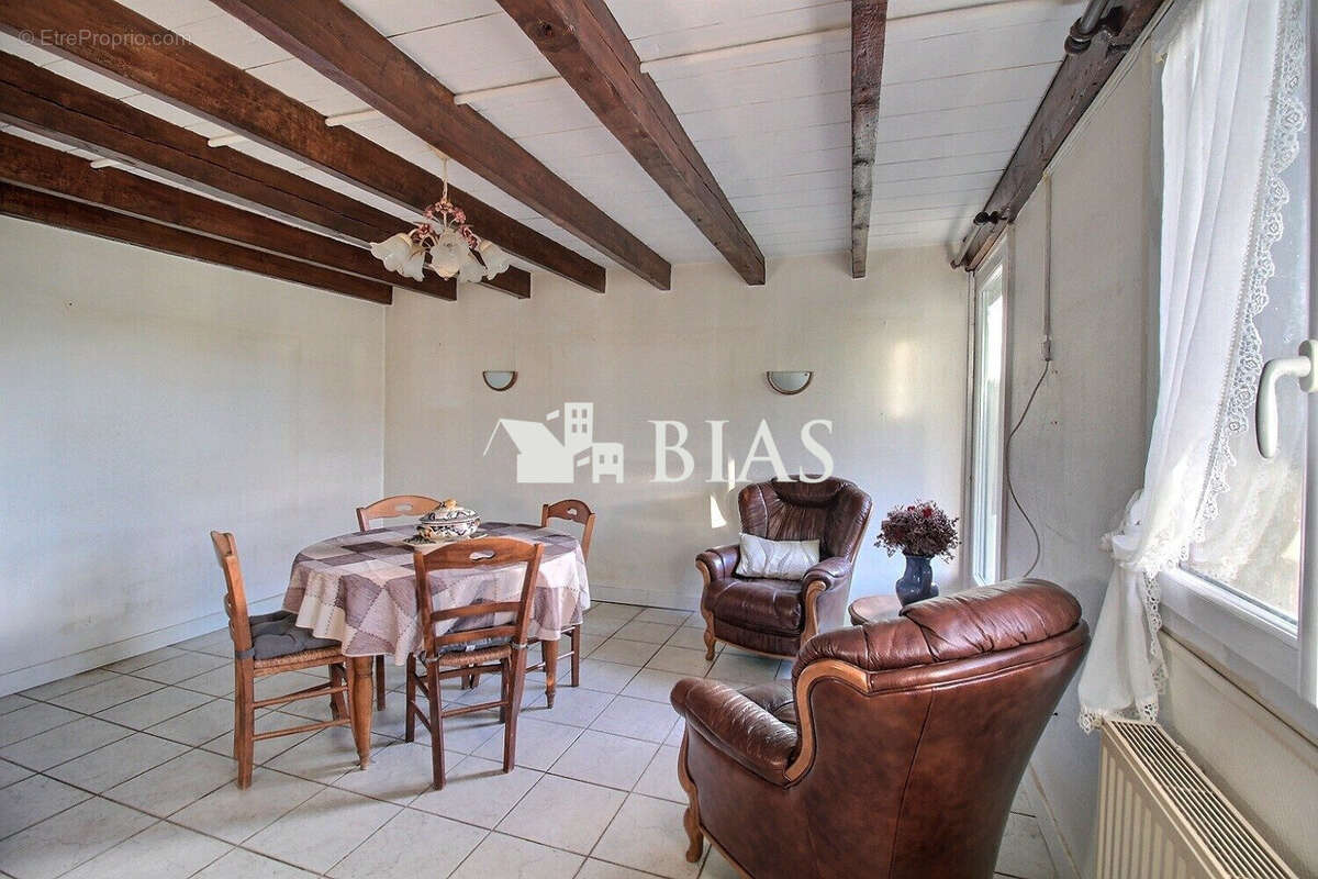 Maison à LA BOUILLE