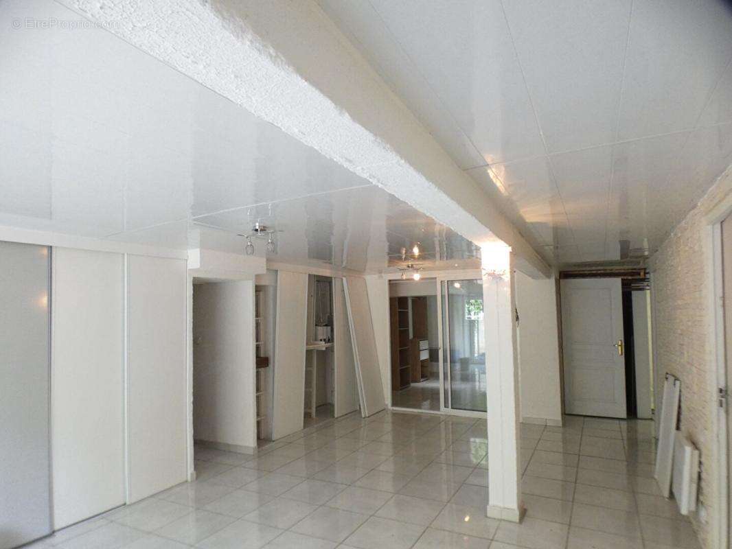 Maison Terrasson Lavilledieu 4 chambres avec piscine - photo 12