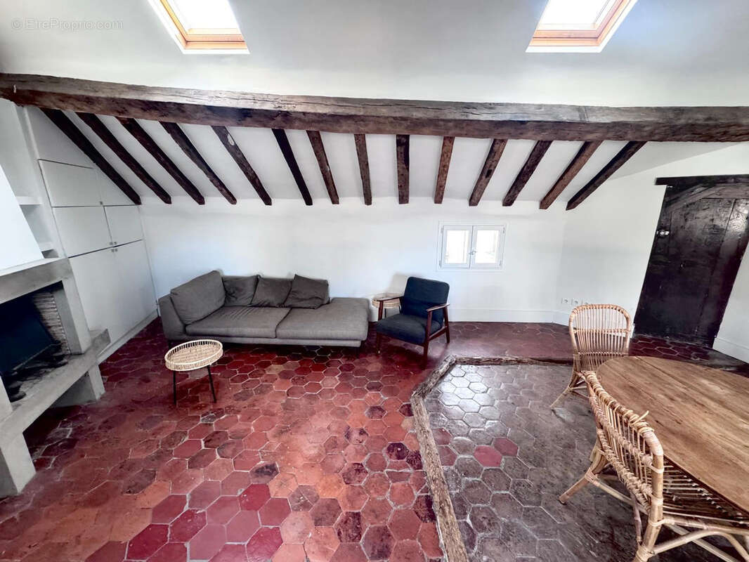 Appartement à PARIS-3E