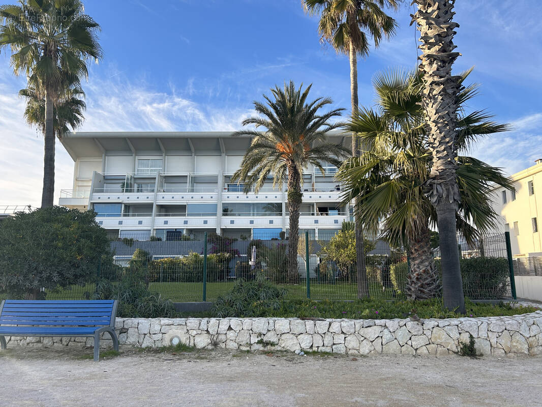 Appartement à VILLENEUVE-LOUBET