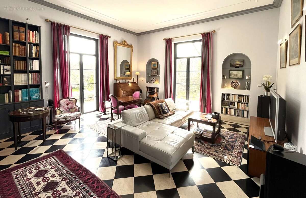 Maison à VOEUIL-ET-GIGET