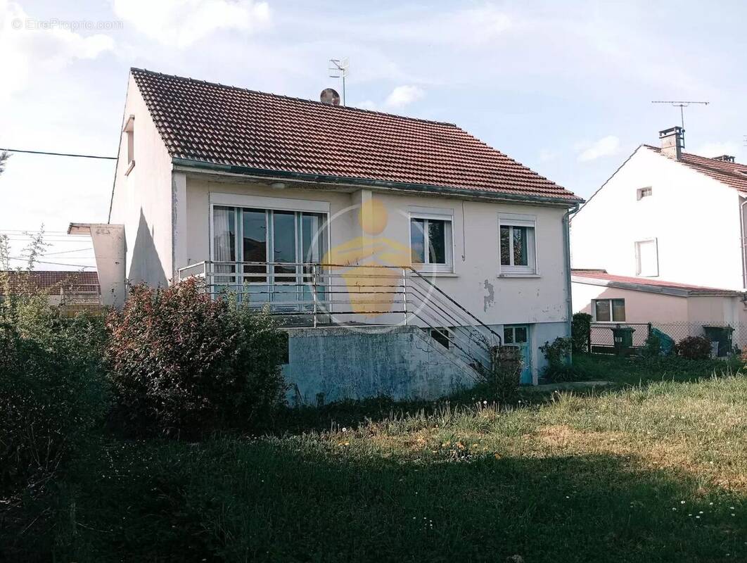 Maison à CHAUNY