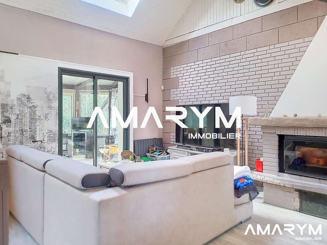 Maison à SAINT-QUENTIN-LA-MOTTE-CROIX-AU-BAILLY