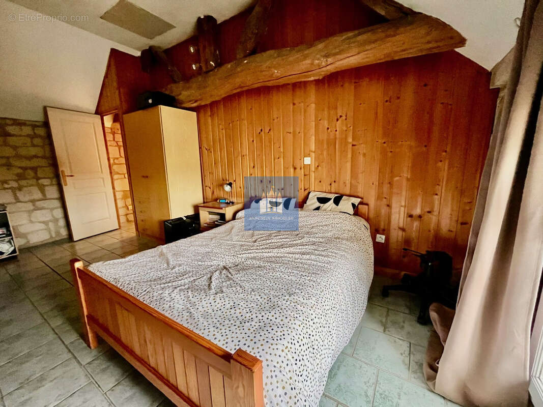 Maison à EPIEDS