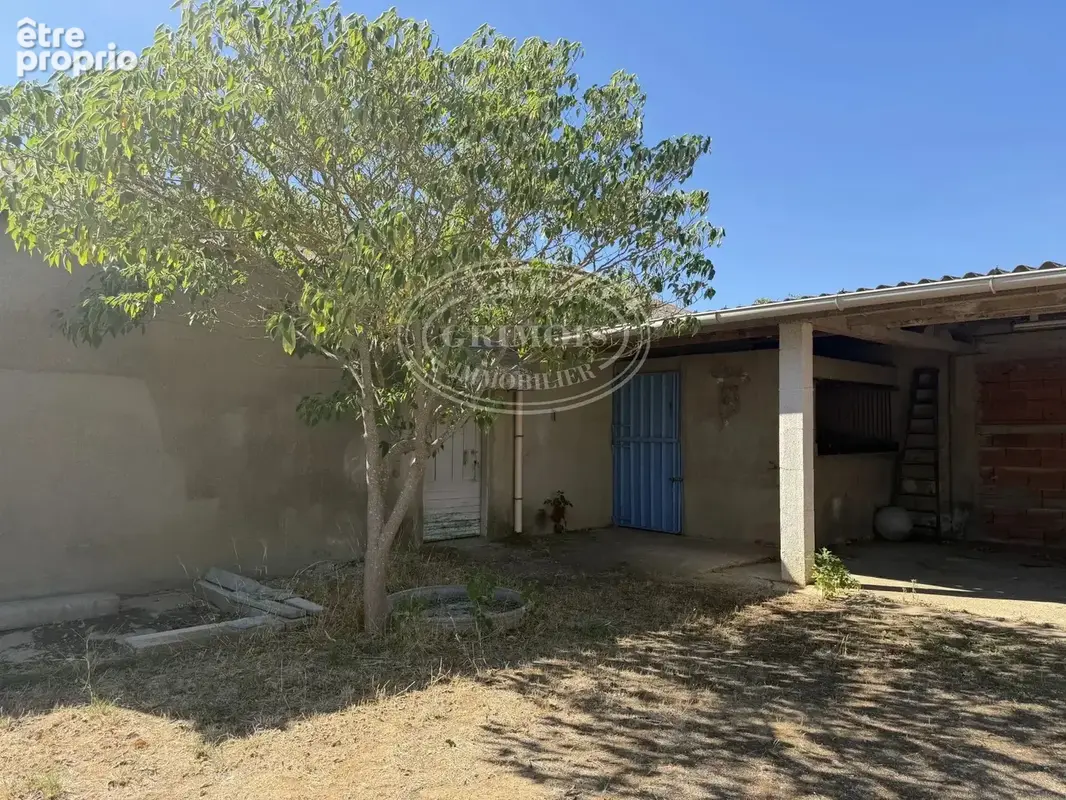 Lezignan-corbieres- maison plain-pied de 100 m² env./ terrains et hangar - photo 14