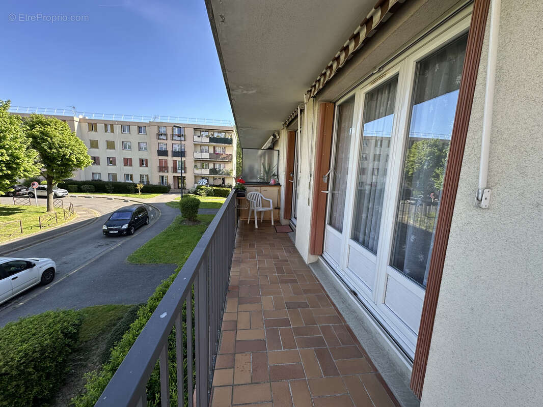 Appartement à BROU-SUR-CHANTEREINE