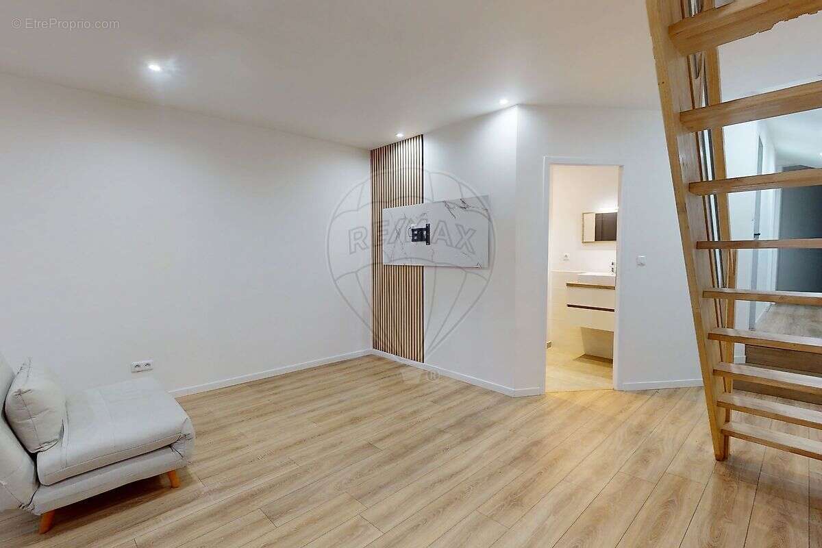 Appartement à SAINT-PRYVE-SAINT-MESMIN