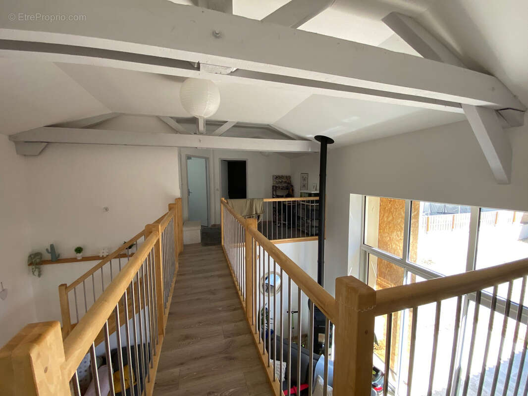 Maison à PUY-L&#039;EVEQUE