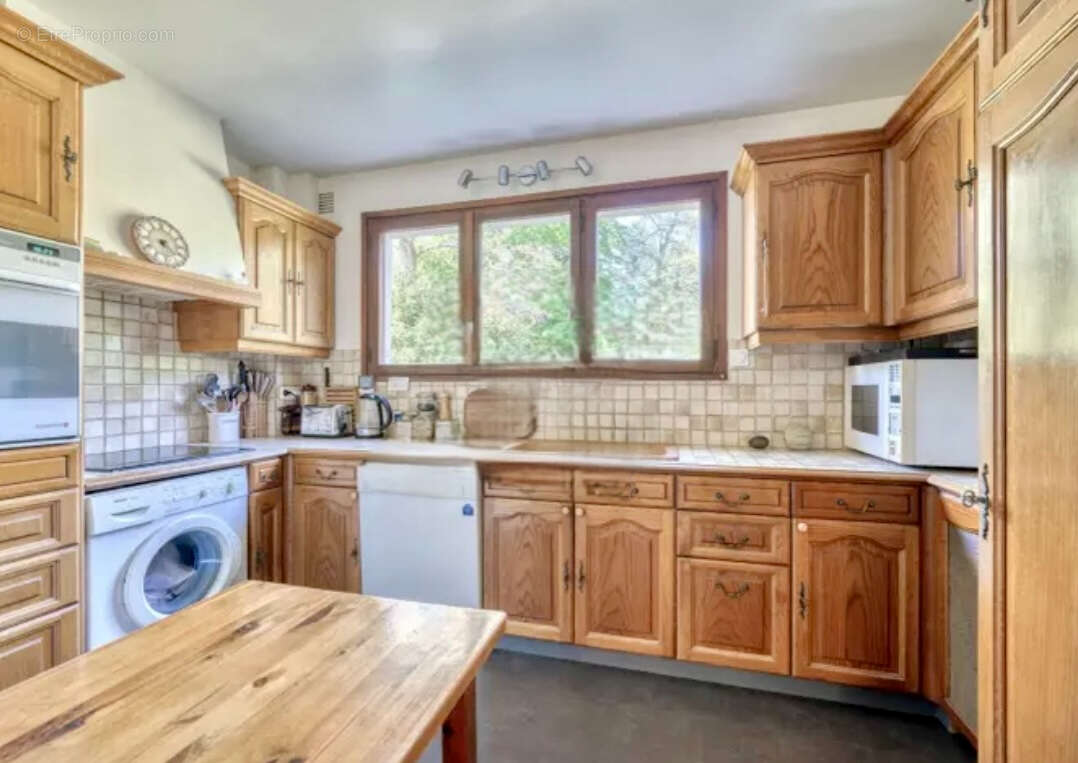 Appartement à MAISONS-LAFFITTE