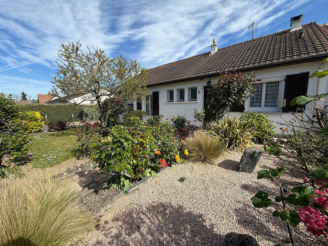 Maison à CHAMBRAY-LES-TOURS