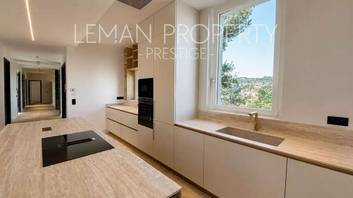 Appartement à LE CANNET