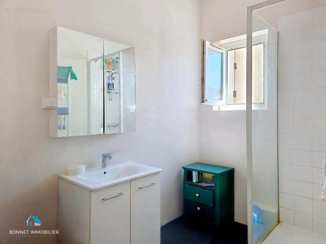 Appartement loué type T2 bis - 1 chambre - 72 m² - photo 11