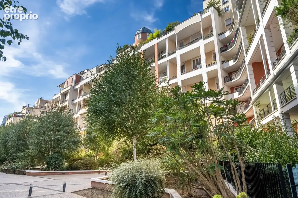 Photo Appartement à Courbevoie au prix de 749 000€