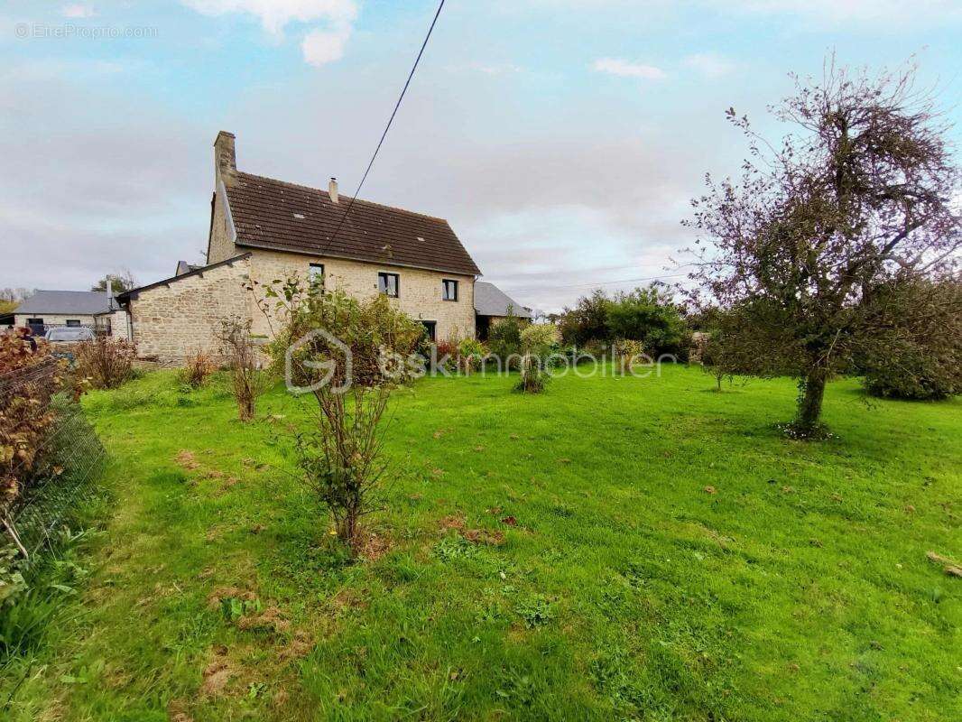 Maison à VIERVILLE-SUR-MER