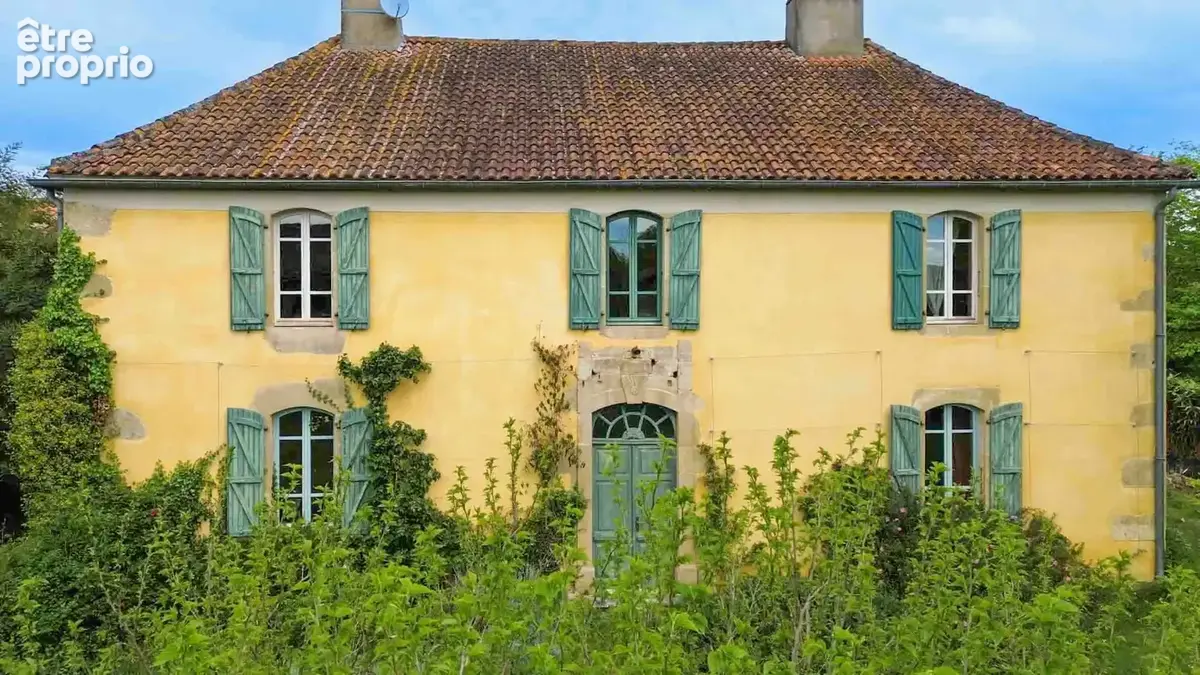 Ensemble immobilier empreint de charme, d'authenticité et d'une élégance discrète. - photo 28