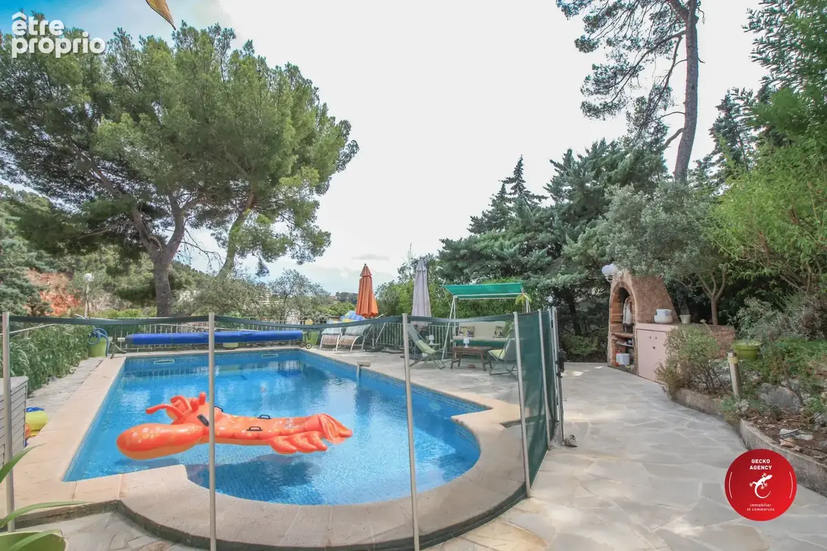 Maison 7 pièces 136 m² à vendre à Toulon (83200) - photo 2