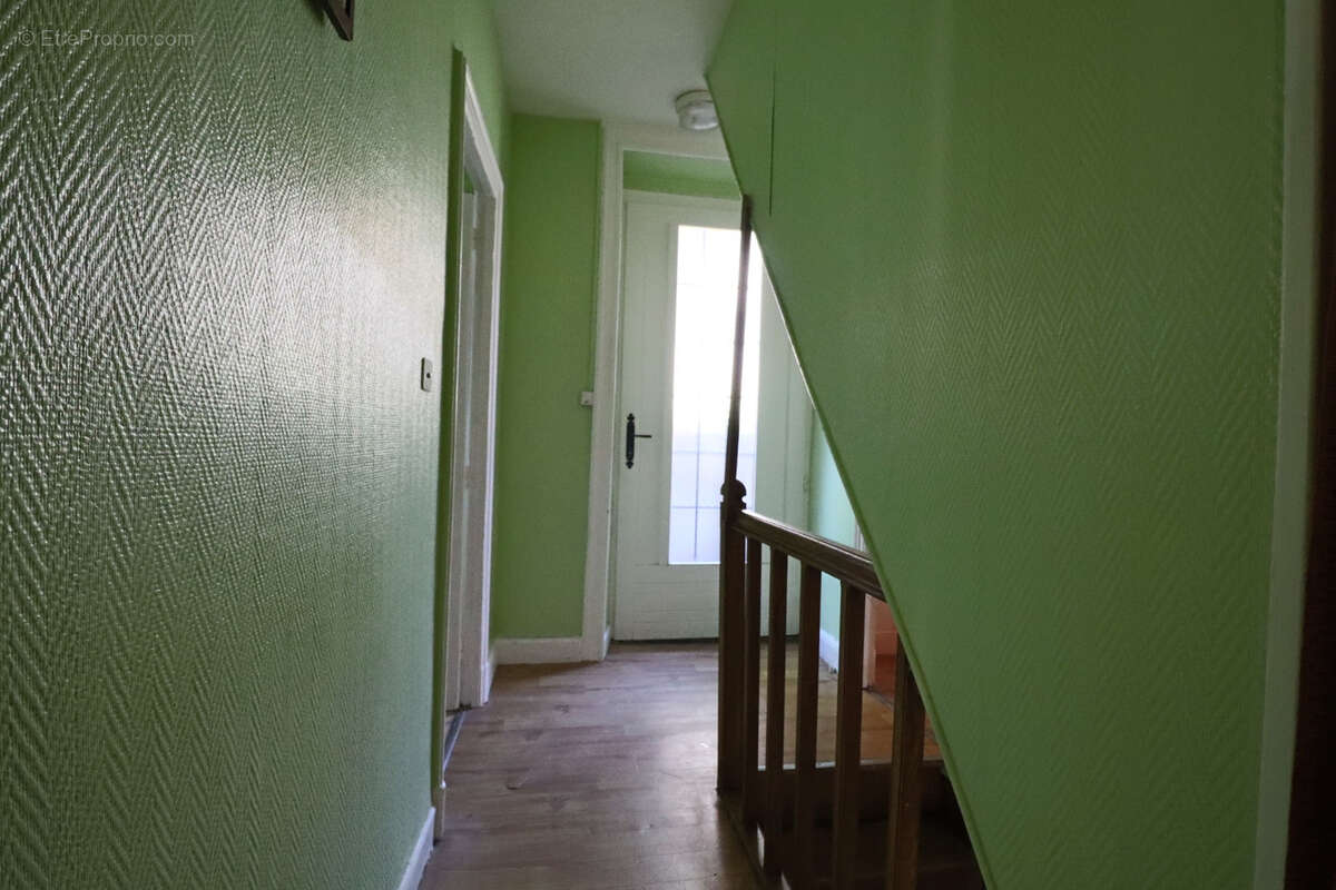 Maison à SAINT-SAUVES-D&#039;AUVERGNE