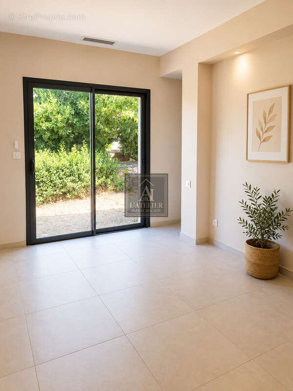 Maison à CUERS
