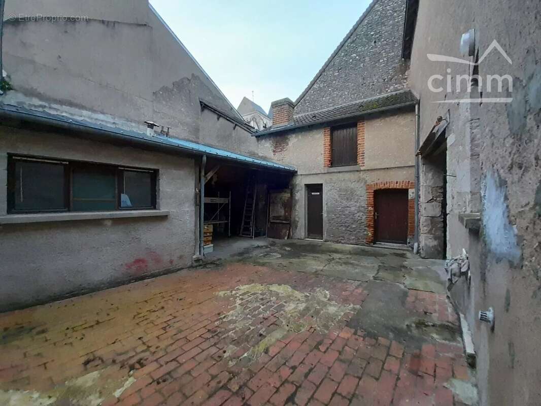 Maison à MONTLIVAULT