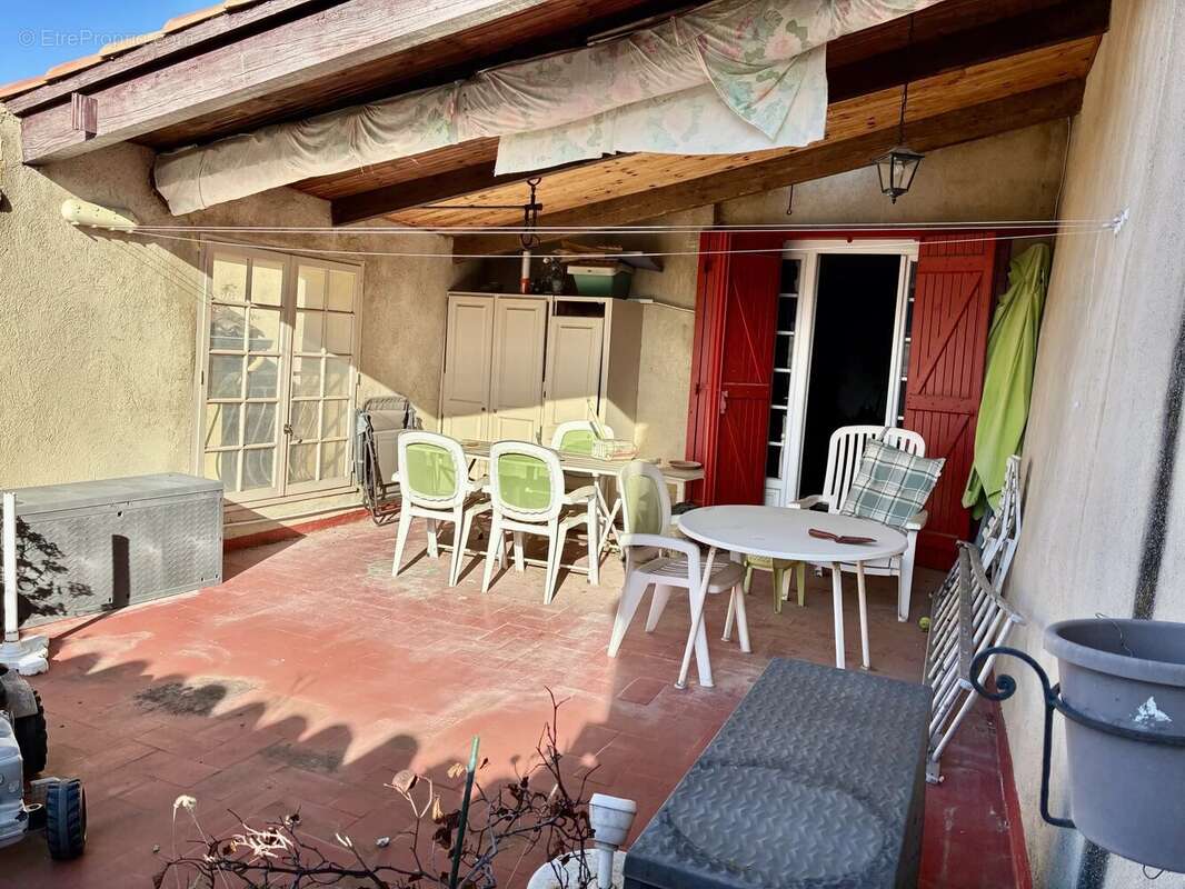 Maison à MEYRARGUES