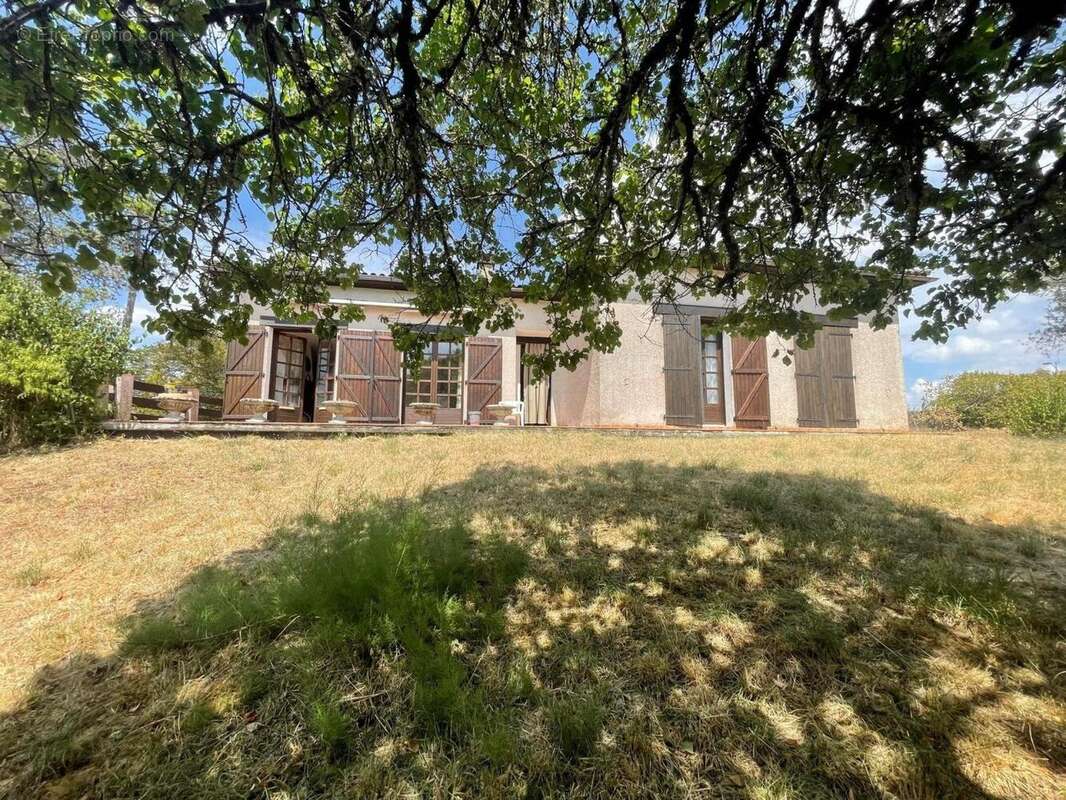 Maison 102 m² à Le Montat  - photo 2