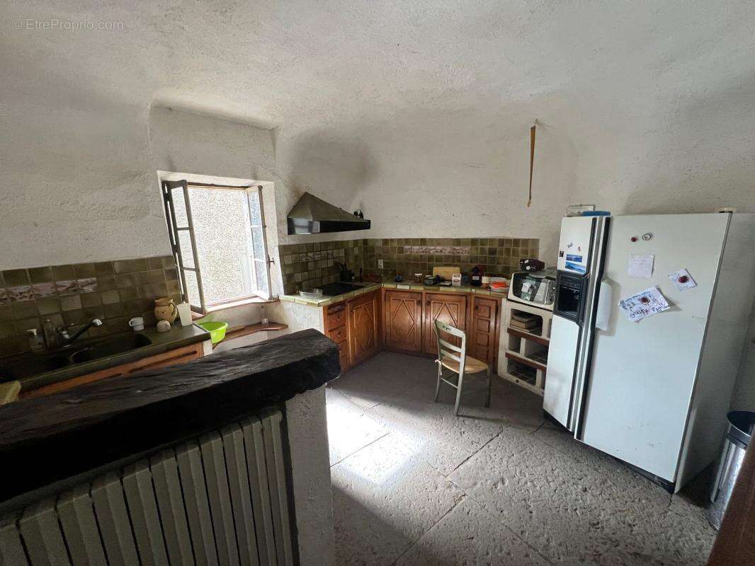 Maison à SAINT-ANDRE-DE-CRUZIERES