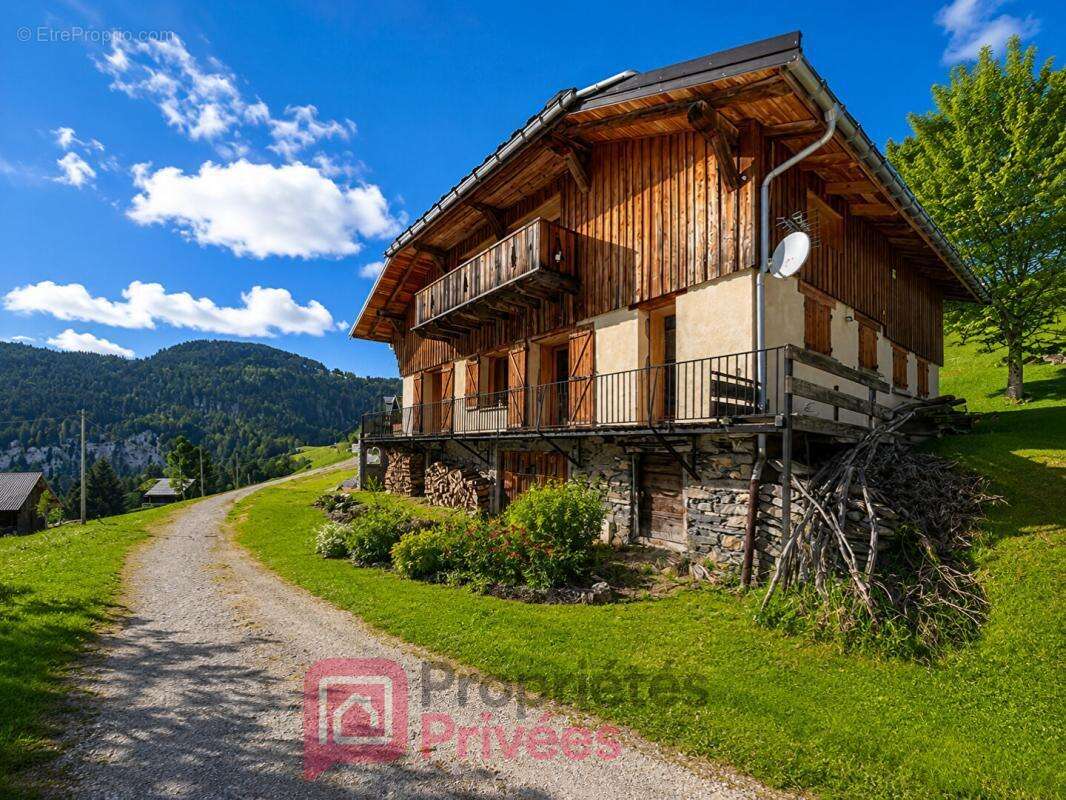 Maison Ugine 11 pièces 288 m2 - photo 4