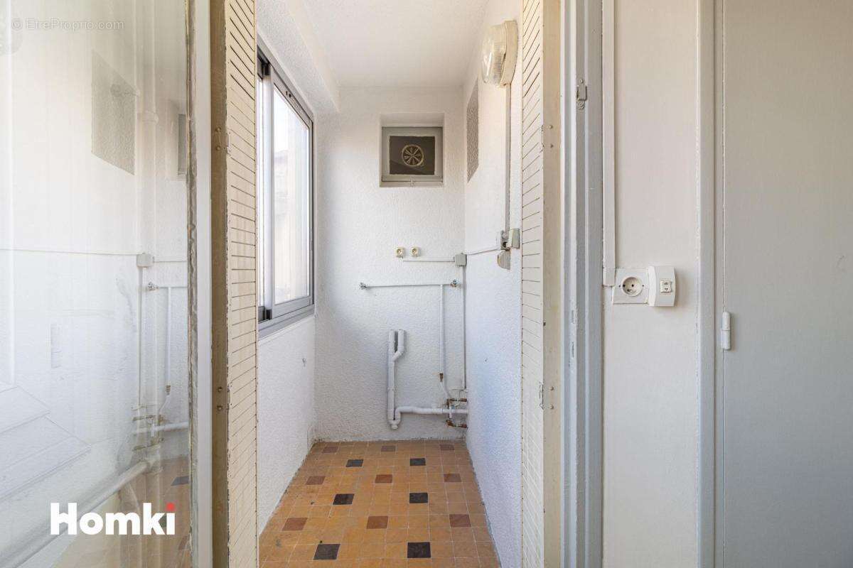 Appartement à MARSEILLE-6E