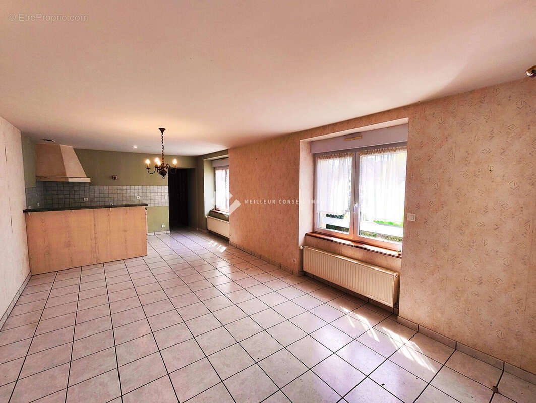 Maison 80 m² à Caurel  - photo 4