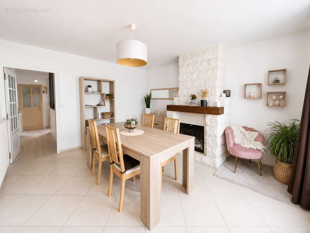 Réf 2282 - Maison briarde – 3 chambres + jardin - photo 4