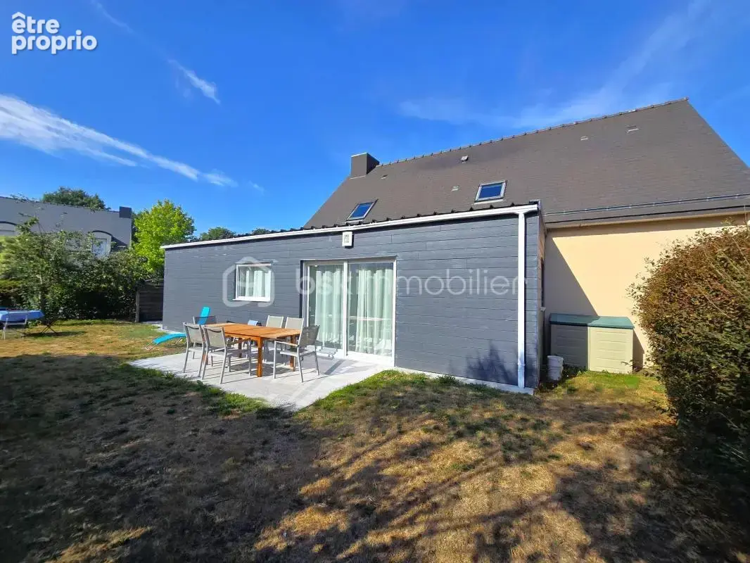 Maison à BOURG-DES-COMPTES