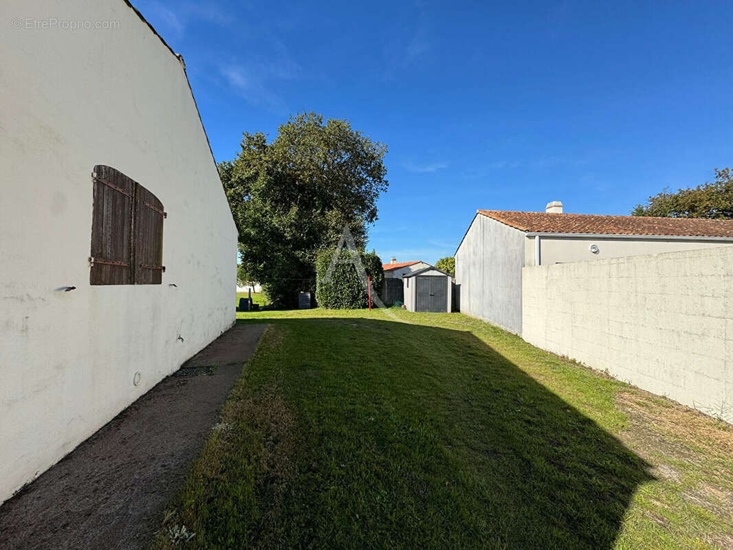 Maison à SAINT-MAIXENT-SUR-VIE