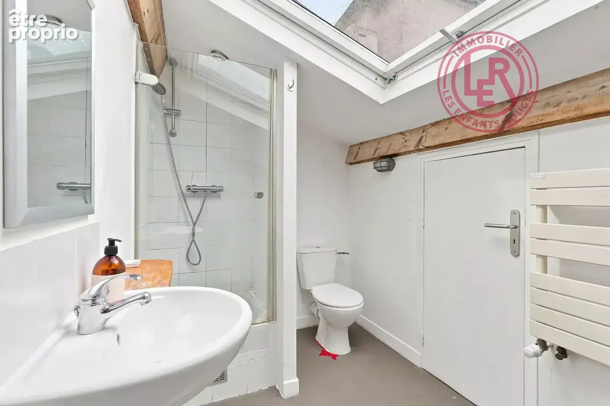 Paris 3ème - Enfants Rouges / République - Duplex en dernier étage dans un style loft - photo 12