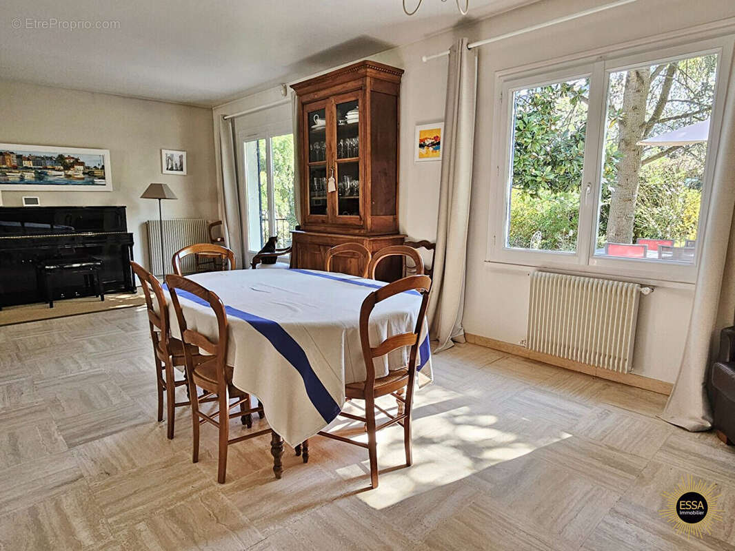 Maison à NOISY-LE-ROI