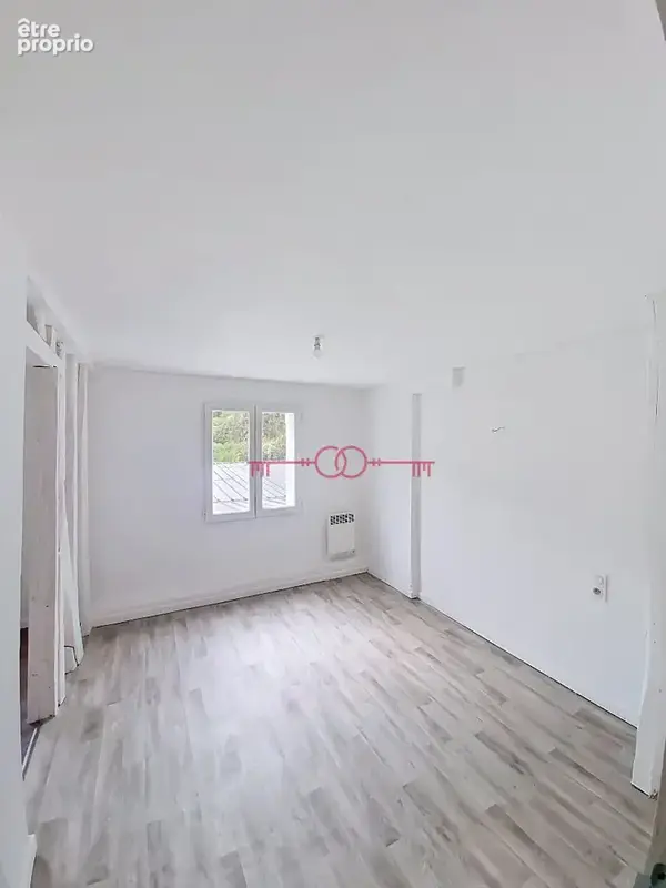À vendre - appartement 5 pièces de 112 m² - photo 7