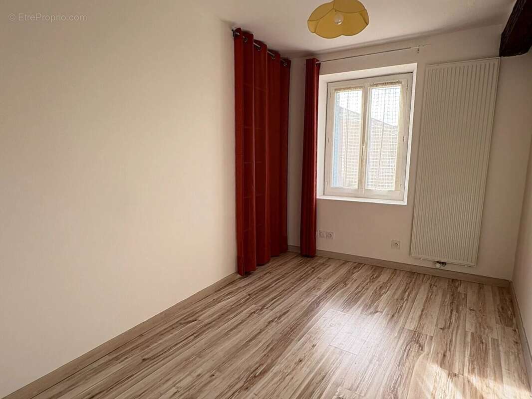 Maison à BOURG-DE-PEAGE