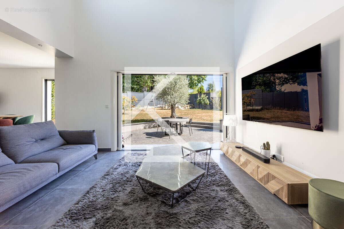 Maison 161 m² à La Milesse  - photo 5