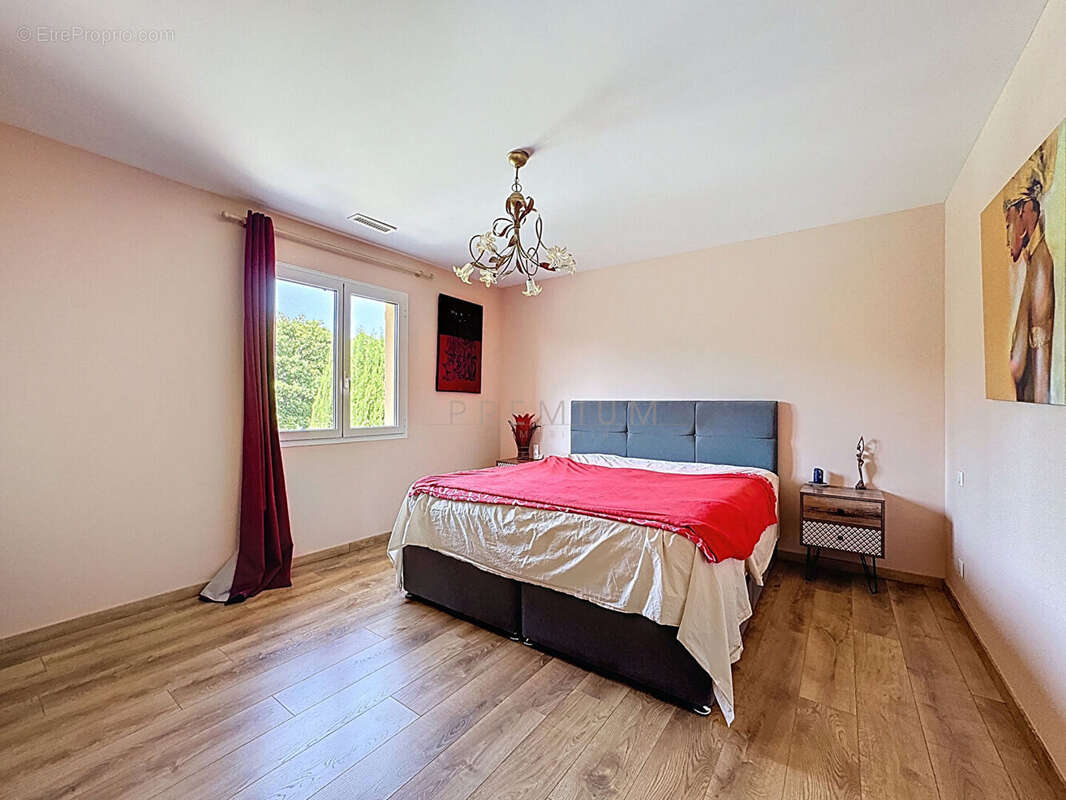 Maison à SAINT-MATHIEU-DE-TREVIERS