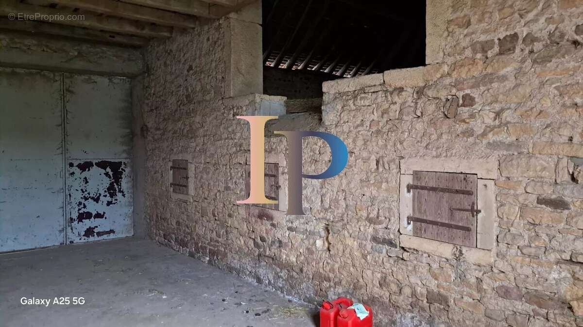 Maison à PARAY-LE-MONIAL