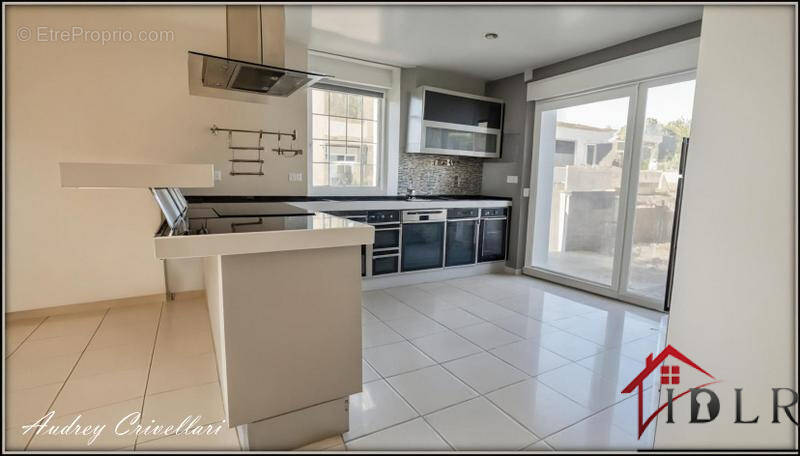 Maison à ETIVAL-CLAIREFONTAINE