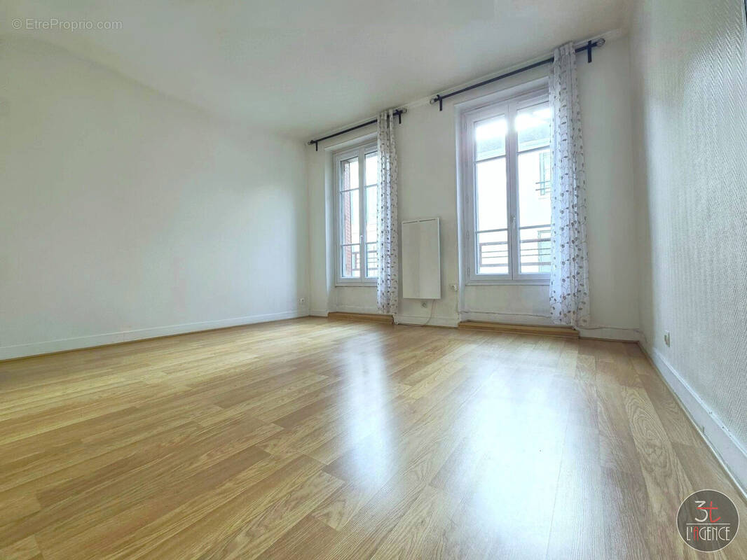 Appartement à FONTENAY-SOUS-BOIS