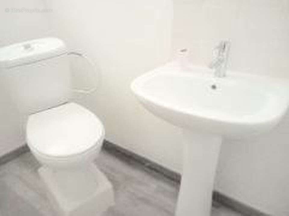 Aubagne T3 de 61 m2 - Appartement à AUBAGNE